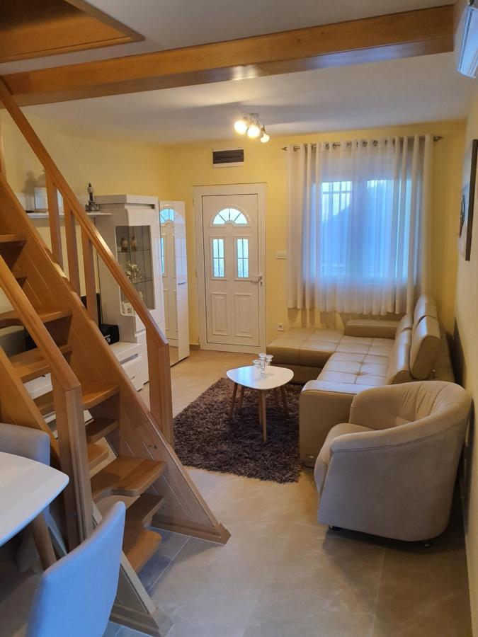Village House Dunja Virpazar Bagian luar foto