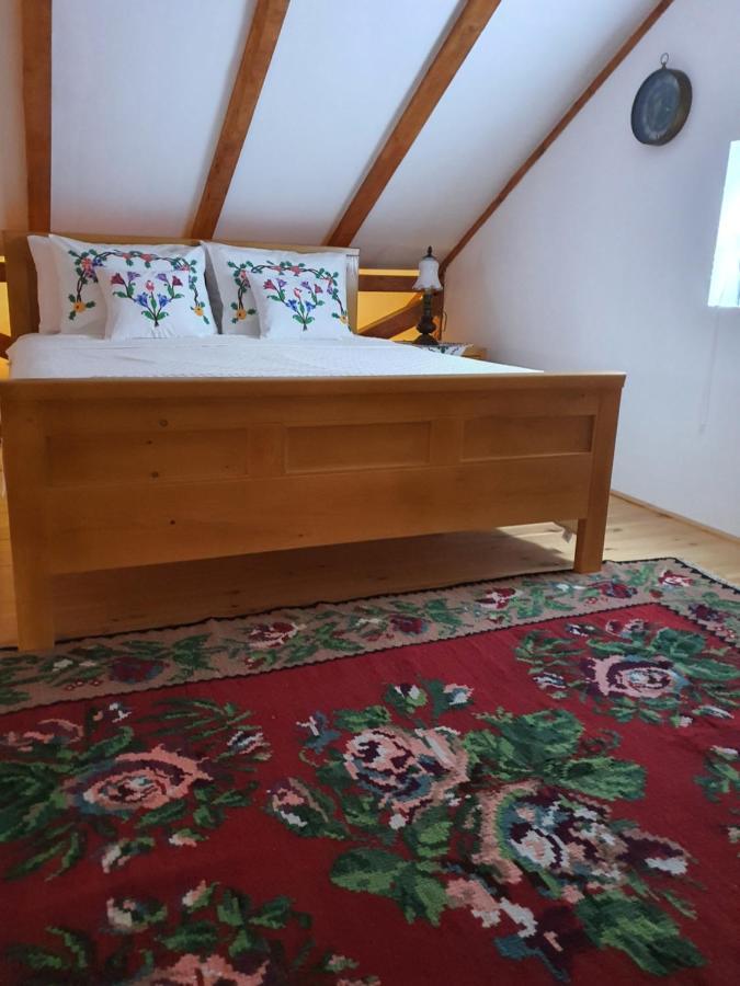 Village House Dunja Virpazar Bagian luar foto