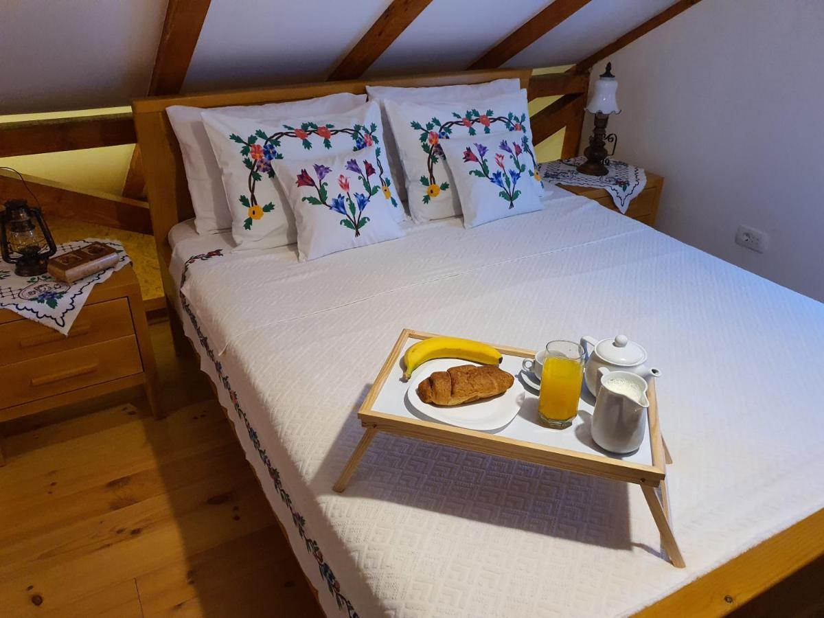 Village House Dunja Virpazar Bagian luar foto