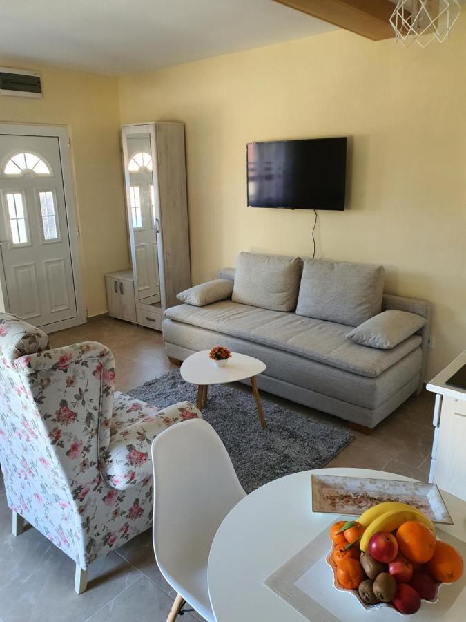 Village House Dunja Virpazar Bagian luar foto