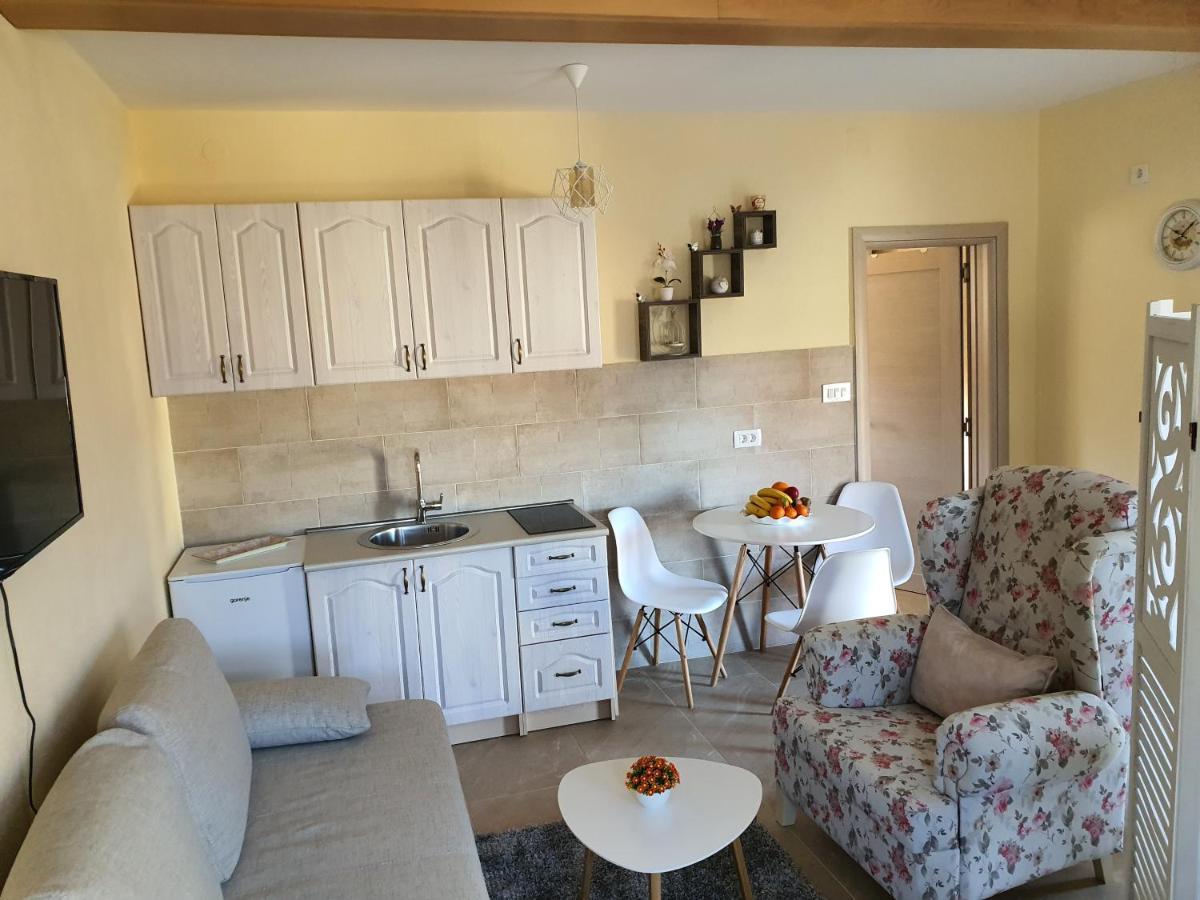 Village House Dunja Virpazar Bagian luar foto