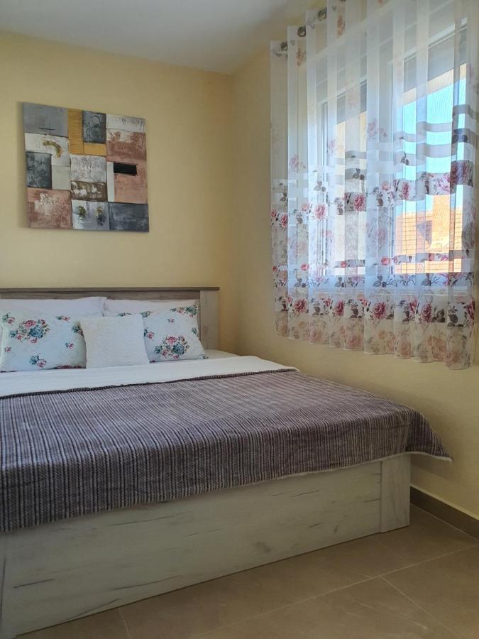 Village House Dunja Virpazar Bagian luar foto