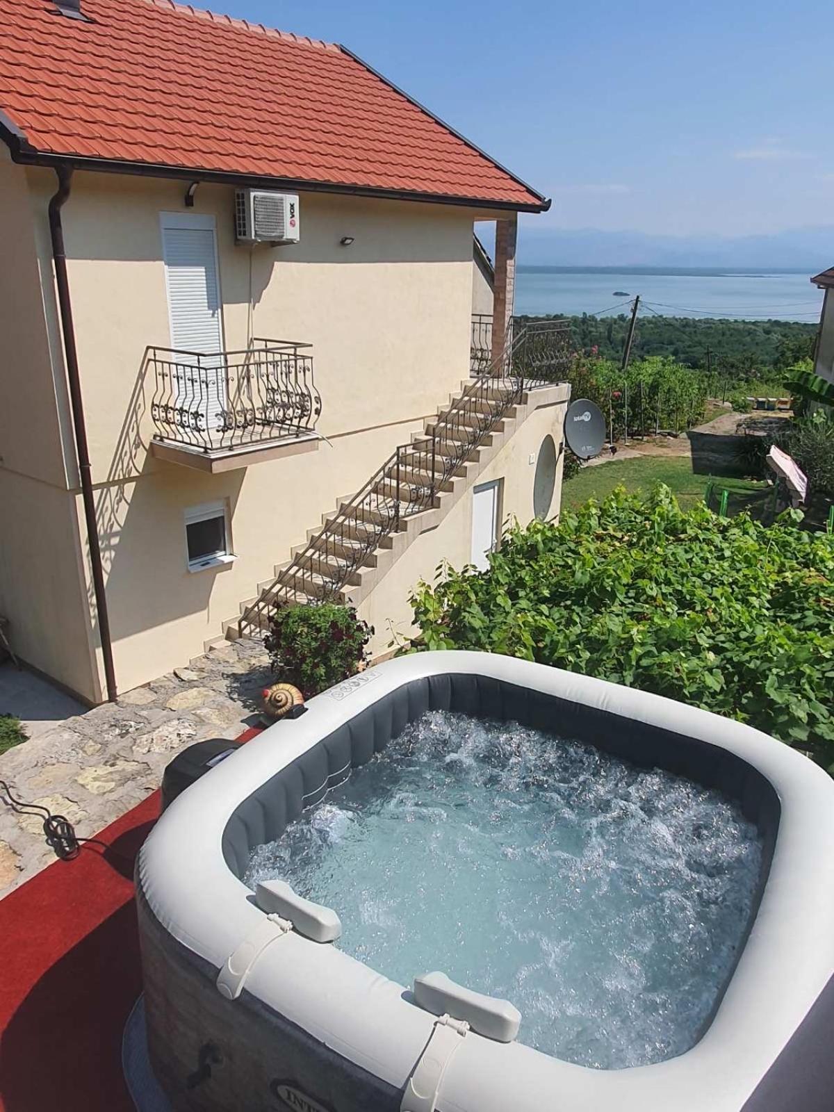 Village House Dunja Virpazar Bagian luar foto